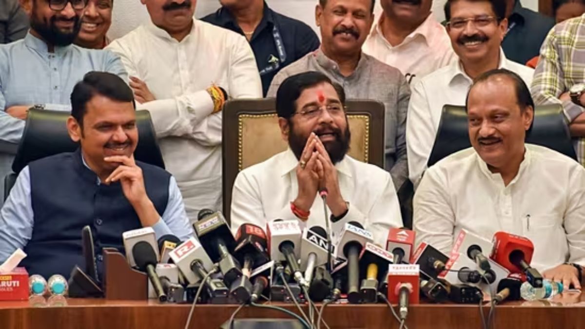 Maharashtra new cm suspense continues Eknath Shinde cancels meets ajit  pawar headed to Delhi -एकनाथ शिंदे ने रद्द की आज की सभी बैठकें, अजित पवार  दिल्ली रवाना… महाराष्ट्र की राजनीति ...