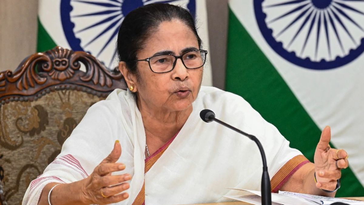 Mamata Banerjee Target Modi Government On Murshidabad Violence | 'यूपी-बिहार के वीडियो दिखा बंगाल को बदनाम कर रहे', ममता का मोदी सरकार पर बड़ा हमला | Jansatta